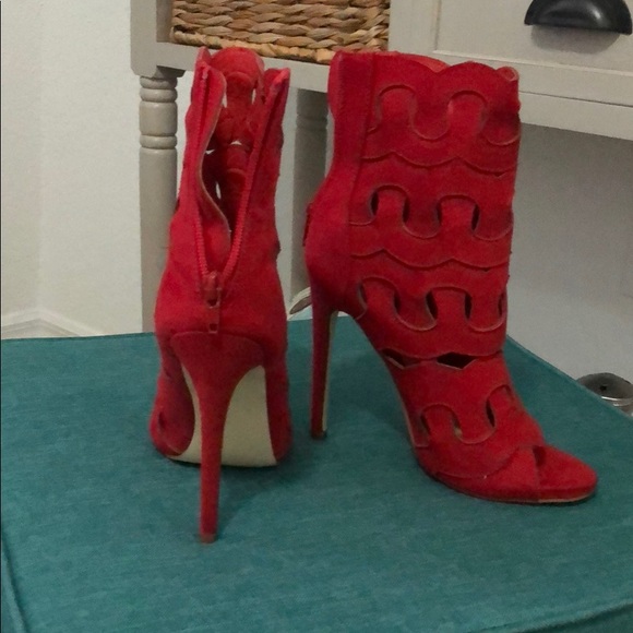 Shoes - Picture 2 of 2